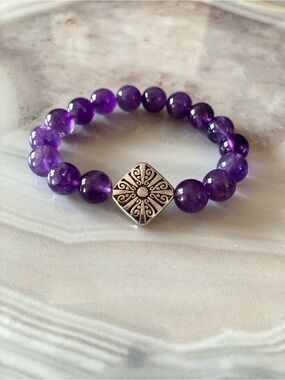 ✨Amethyst Beaded Bracelet with Sterling Silver Plated Accent